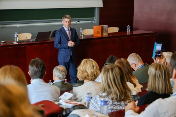 Гујон-предводи-обележавање-стогодишњице-учења-српског-језика-у-Француској