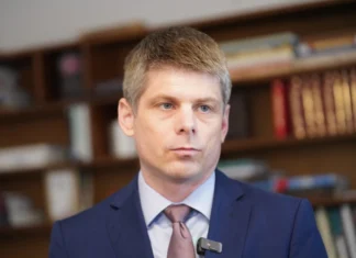 Гујон-за-Фронтиjер-:-Данас-на-Косову-живи-пет-одсто-Срба,-а-пре-једног-века-чинили-су-већину